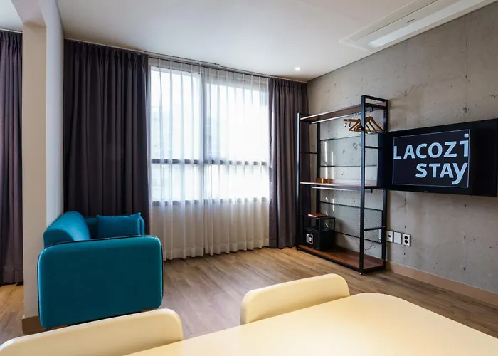 酒店 Lacozi , 3*