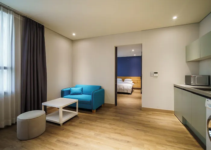 Hotel Lacozi ,